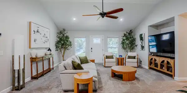 Image 3: 169 Grand Lagoon Shores Dr