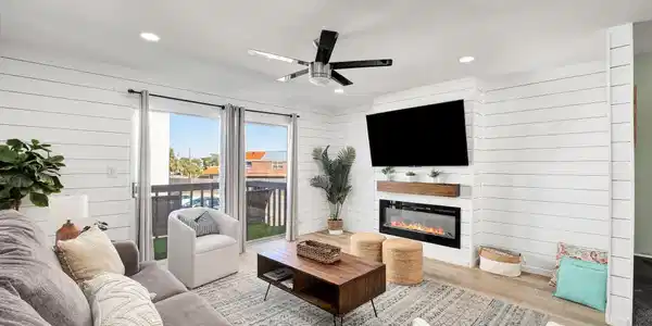 Image 2: 30-web-or-mls-dune-lake-studio-30