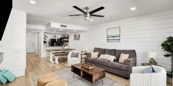 Image 4: 34-web-or-mls-dune-lake-studio-34