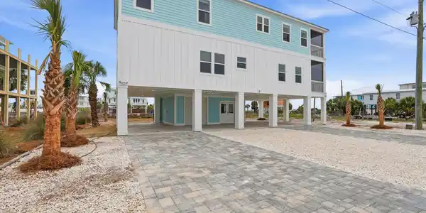 107 Circle Drive