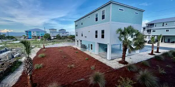 Image 3: 107 Circle Drive