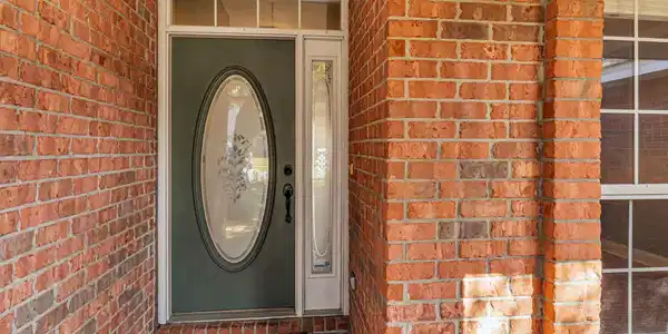 Image 4: Covered Entry