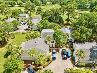 736 Sandpiper Place