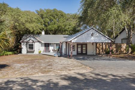 377 Pelican Circle