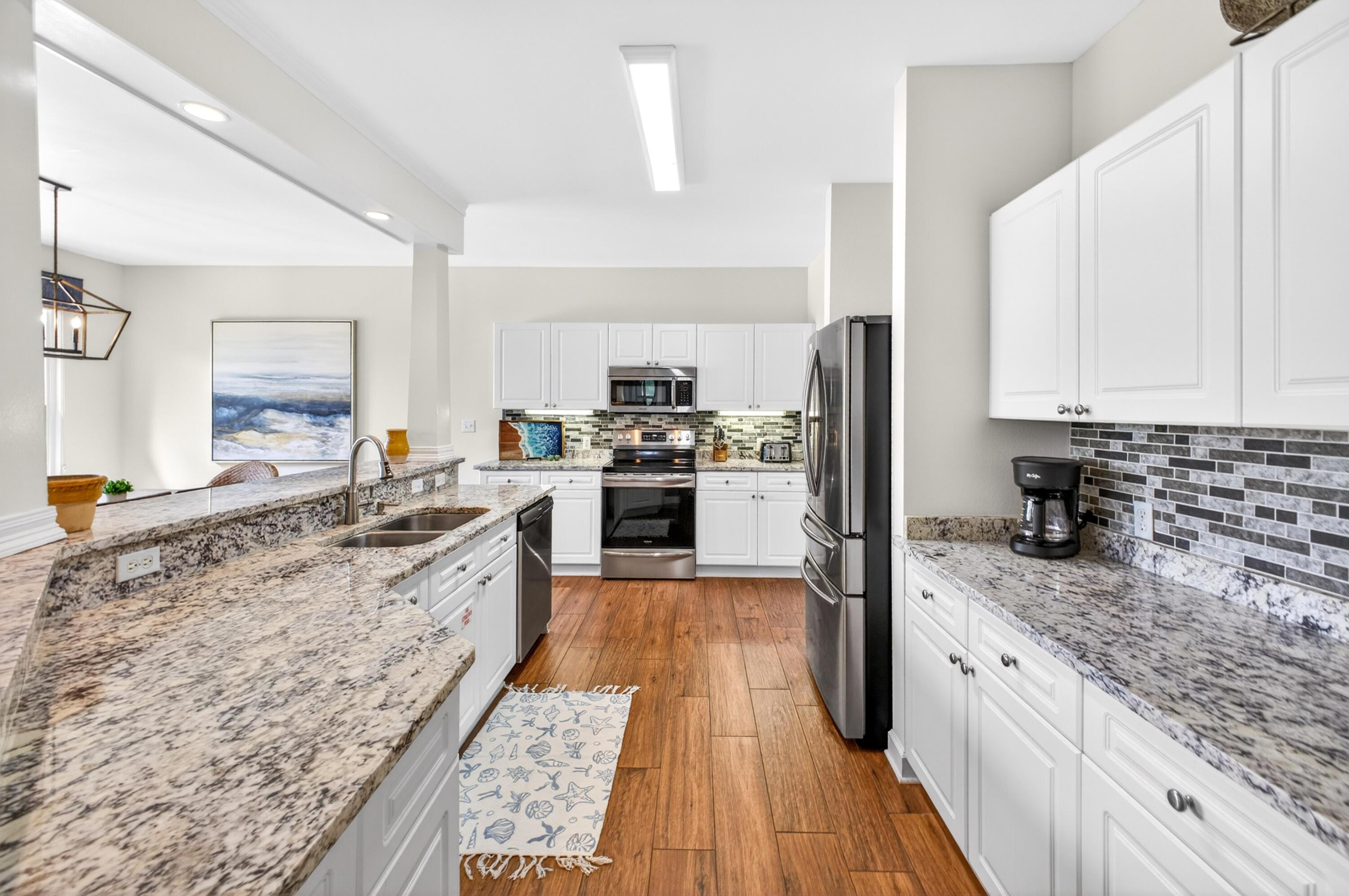 Image 3: Kitchen