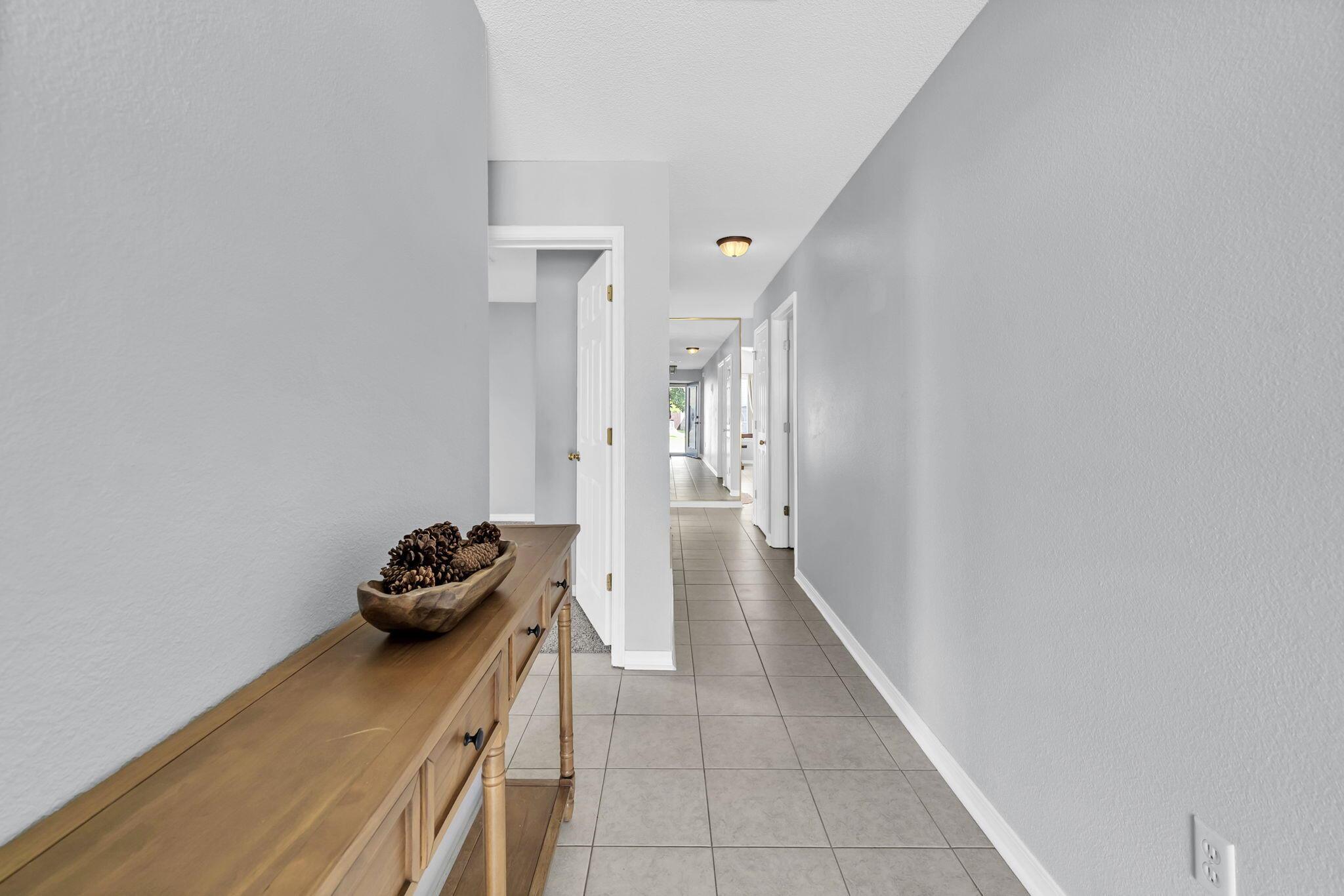 Image 2: 6-web-or-mls-DSC03236