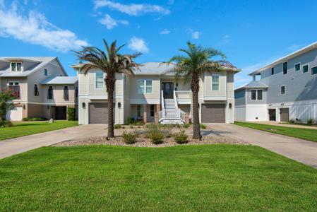 863 Bay Harbour Boulevard