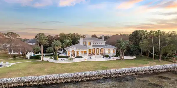 400 Coleman Point