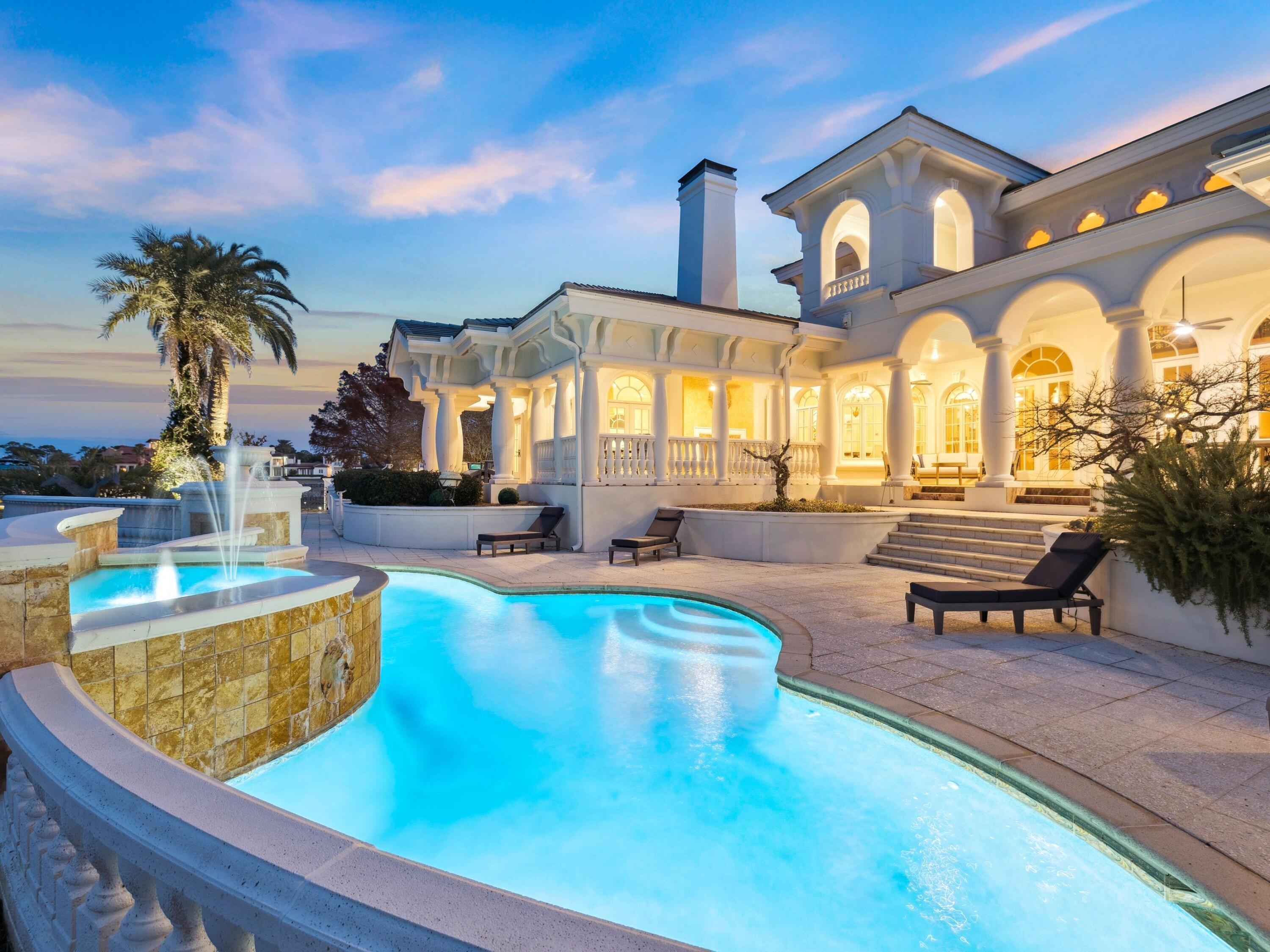 Image 2: Bayfront Luxury