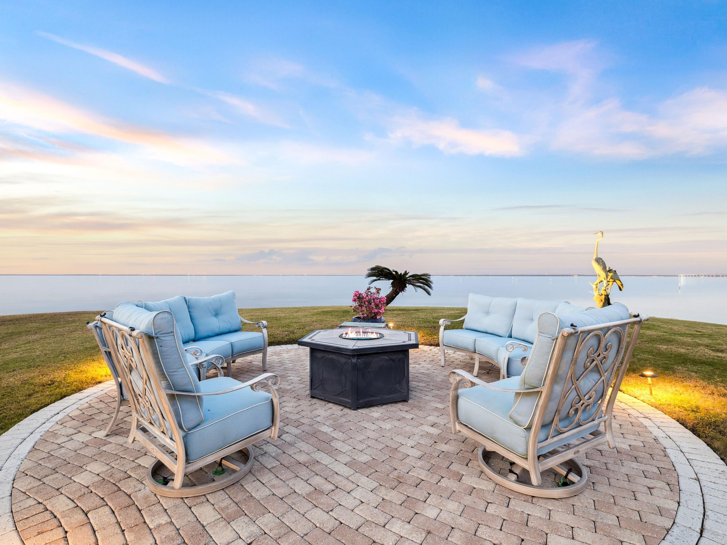 Image 3: Bayfront Fire Pit