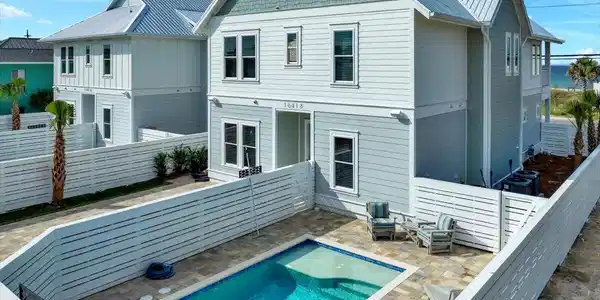 Image 3: 06-16418 Front Beach Rd-5