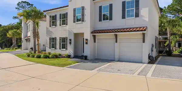 35 Paradise Drive