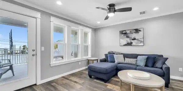 Image 4: Living Area View 3