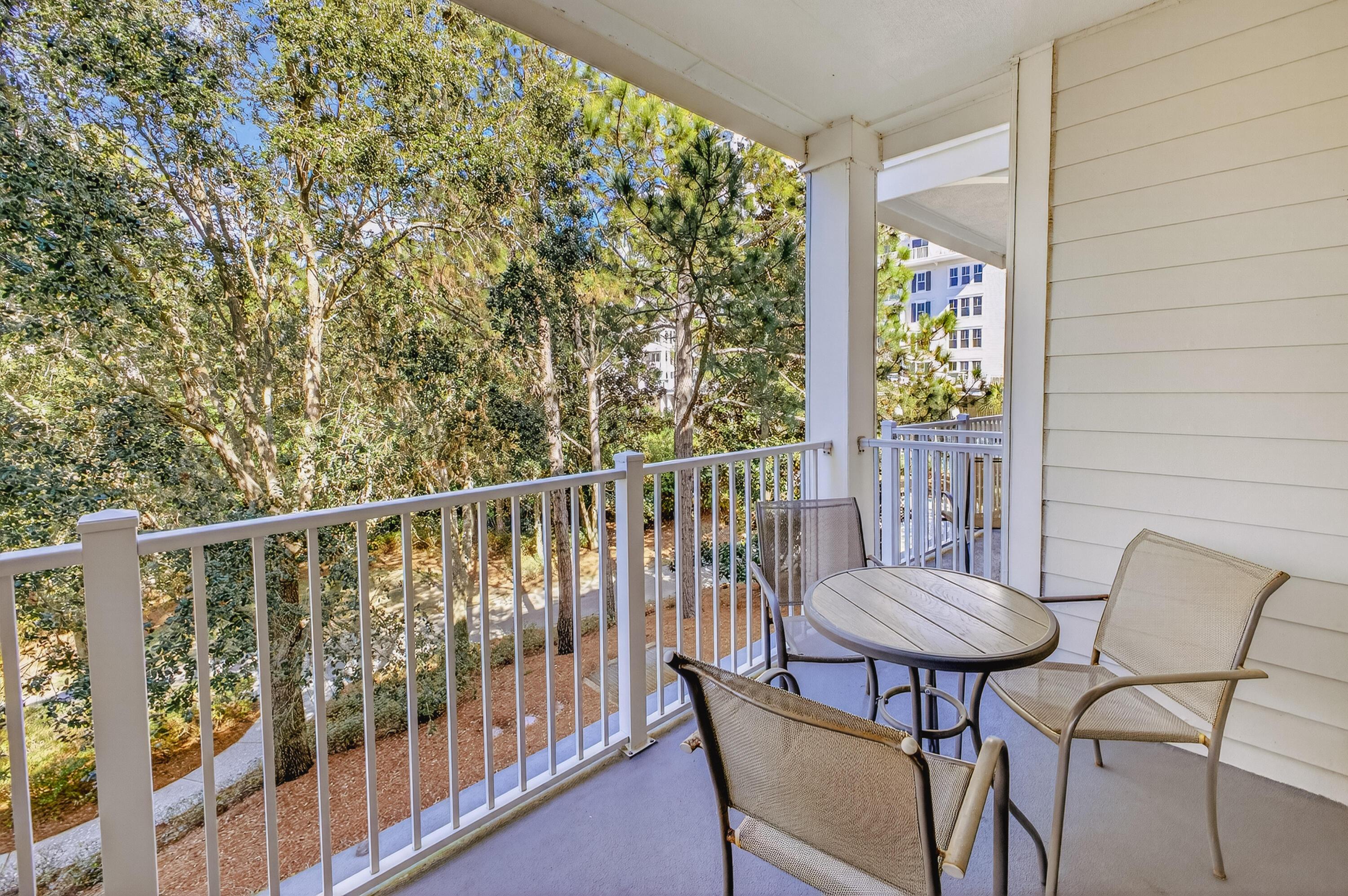 Image 3: Balcony