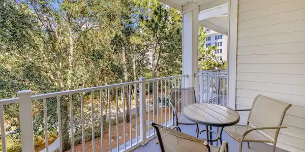 Image 3: Balcony