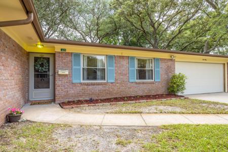 609 Merioneth Drive