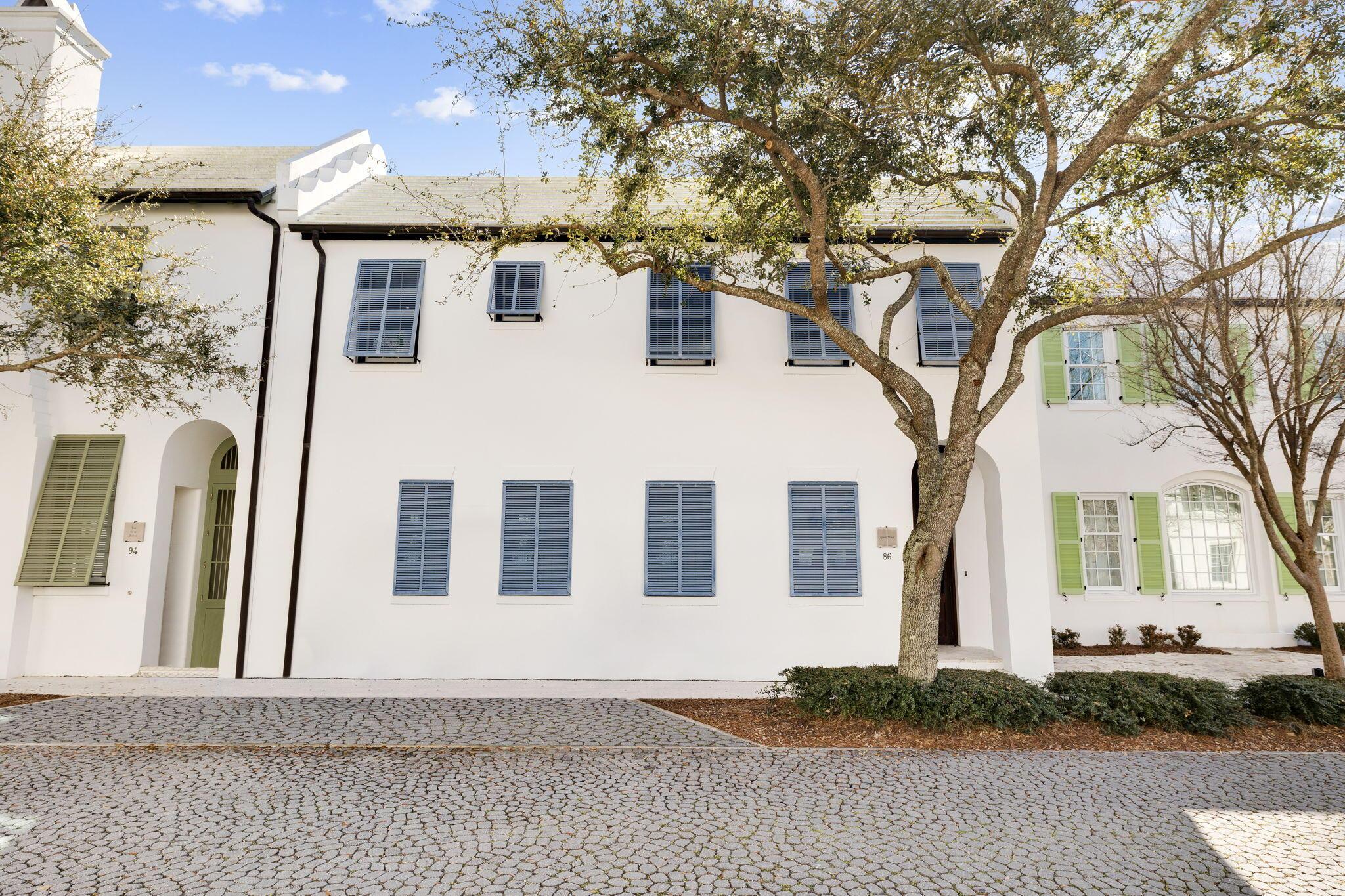 Image 1: 86 N Charles