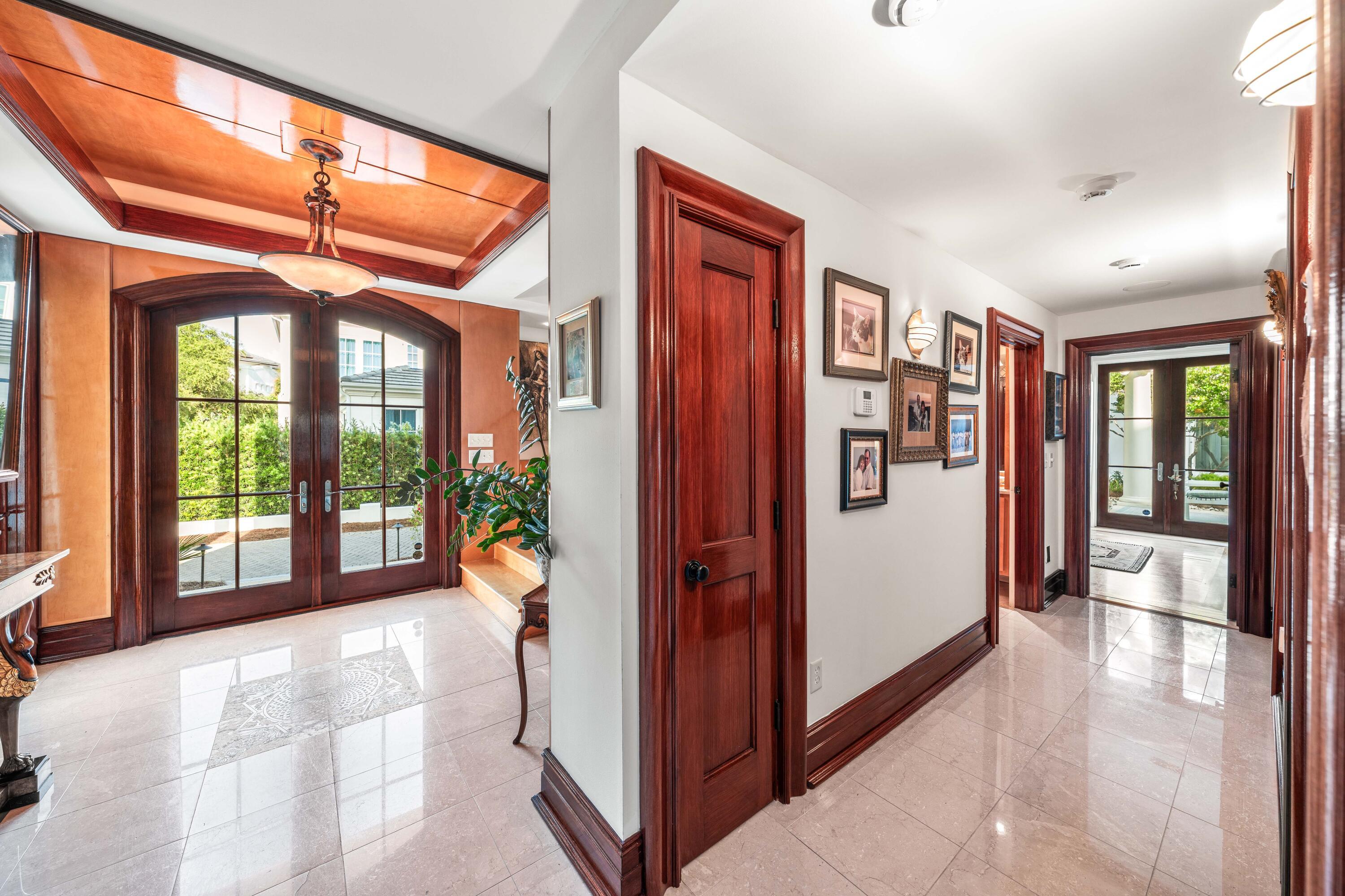 Image 4: Foyer & first floor