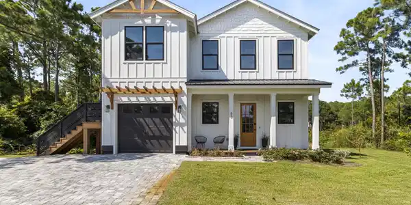 53 Bayshore Pines Court