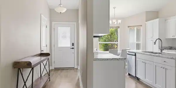 Image 3: Entry Way