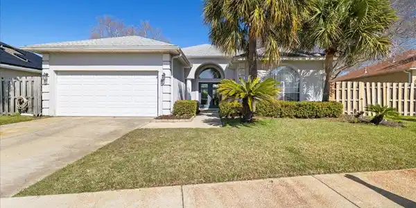 32 Heron Pointe Court