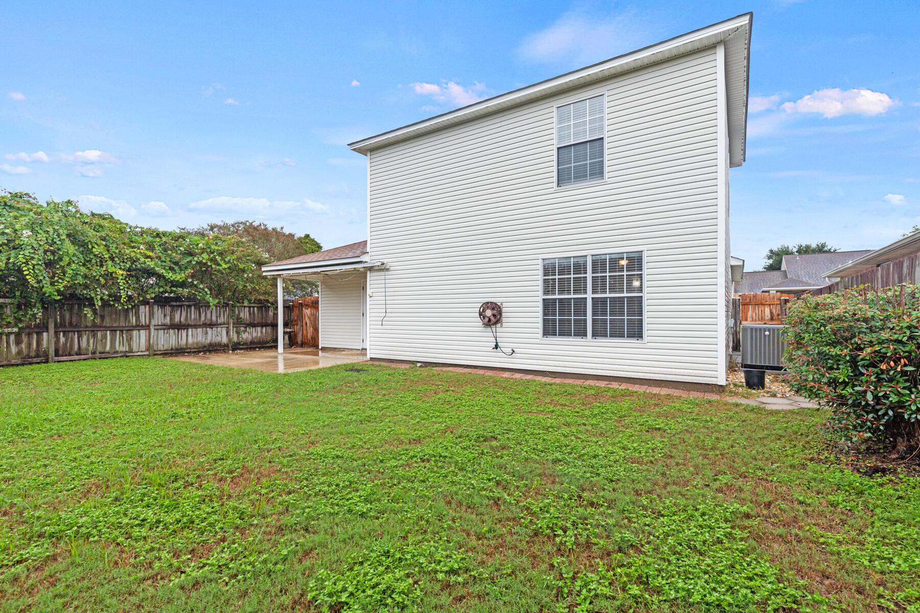 Image 2: 873 Van Dyke Dr