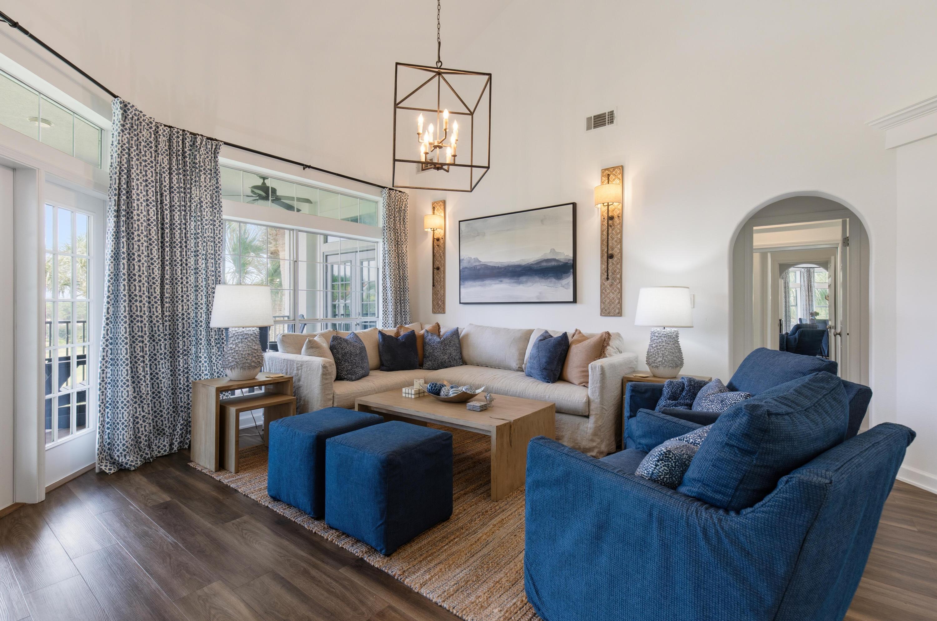 Image 2: Comfortable Living Space