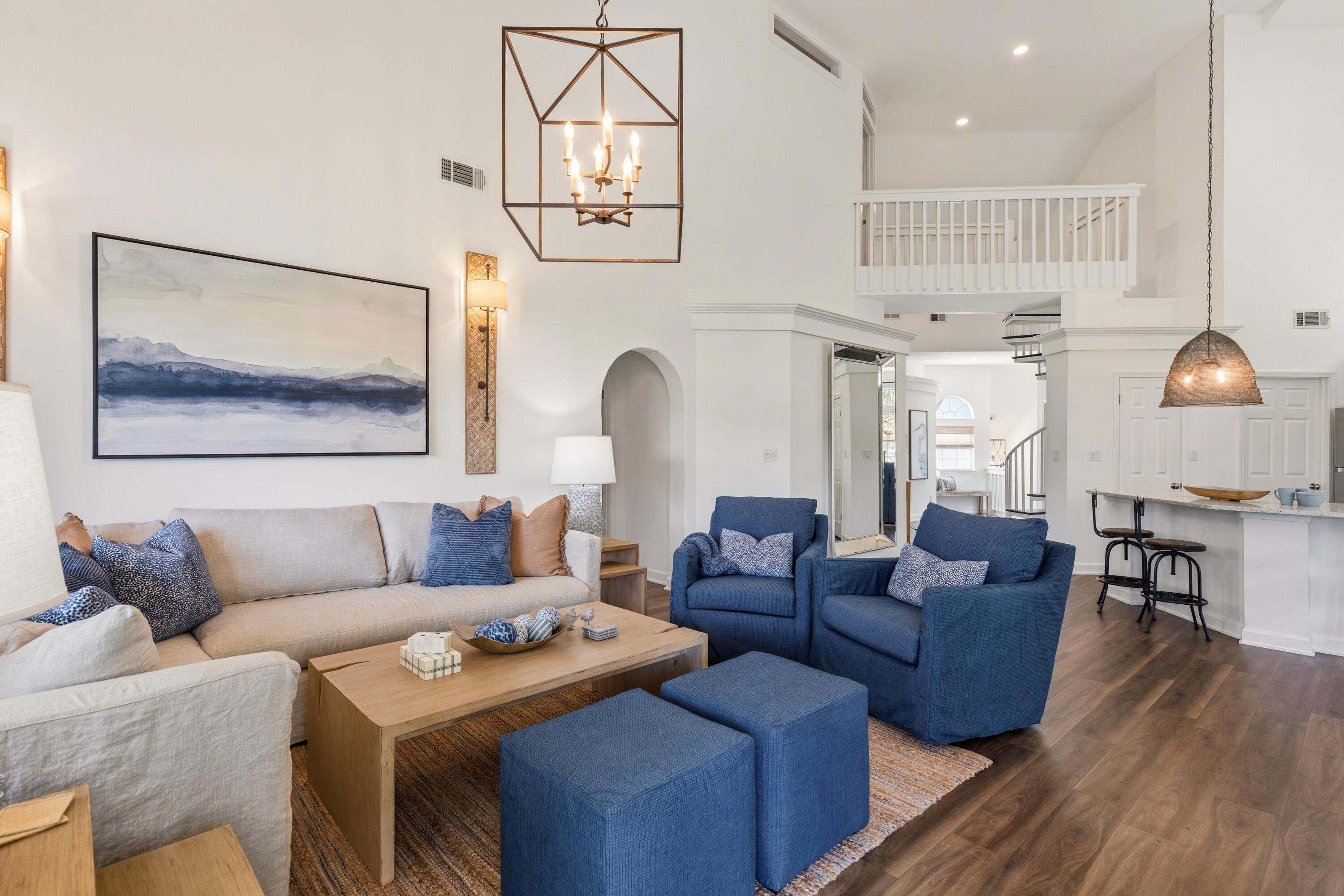 Image 3: Living Area