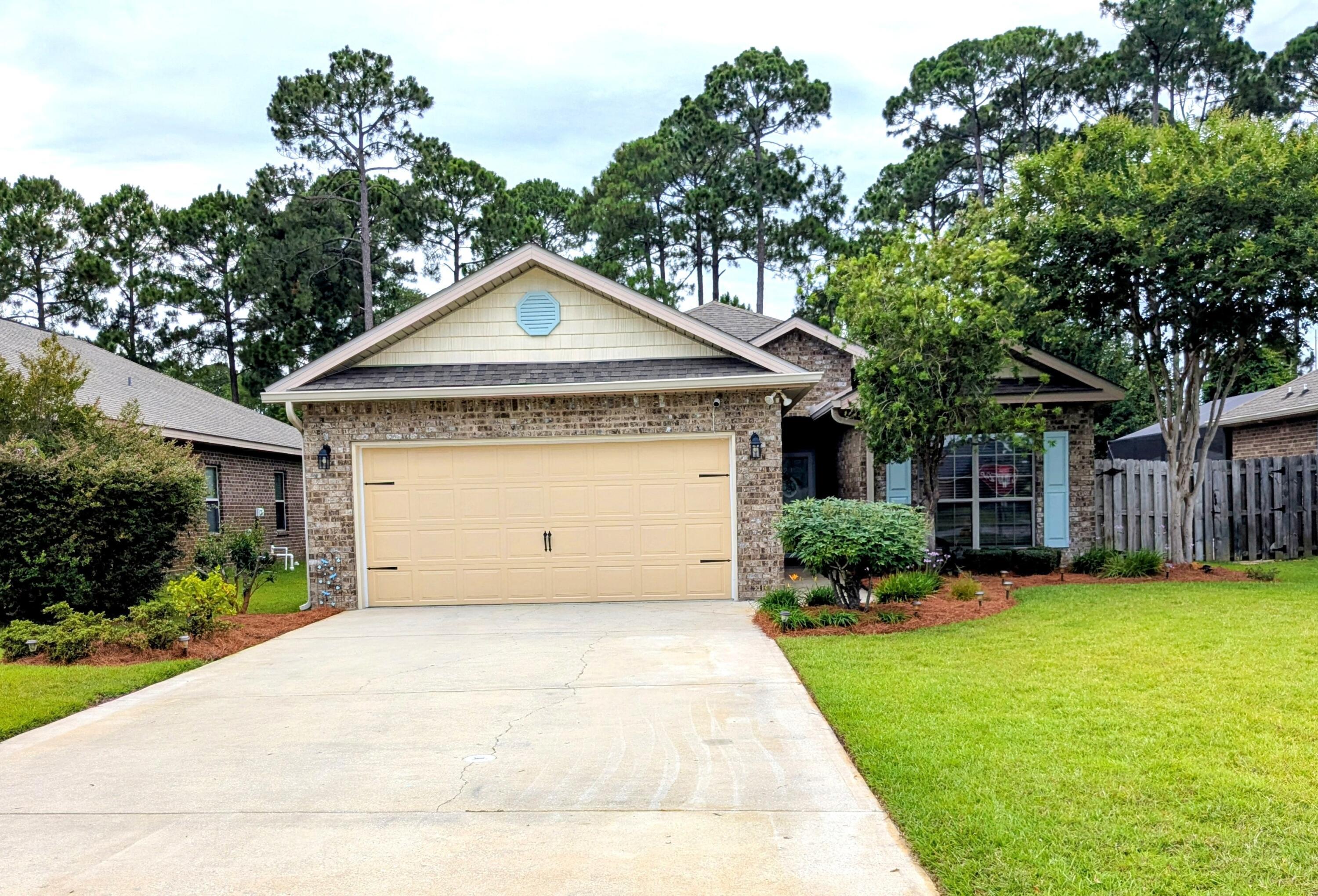 Image 1: Exterior Front