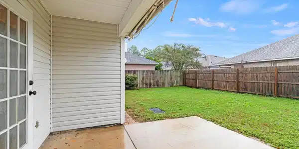 Image 3: 873 Van Dyke Dr