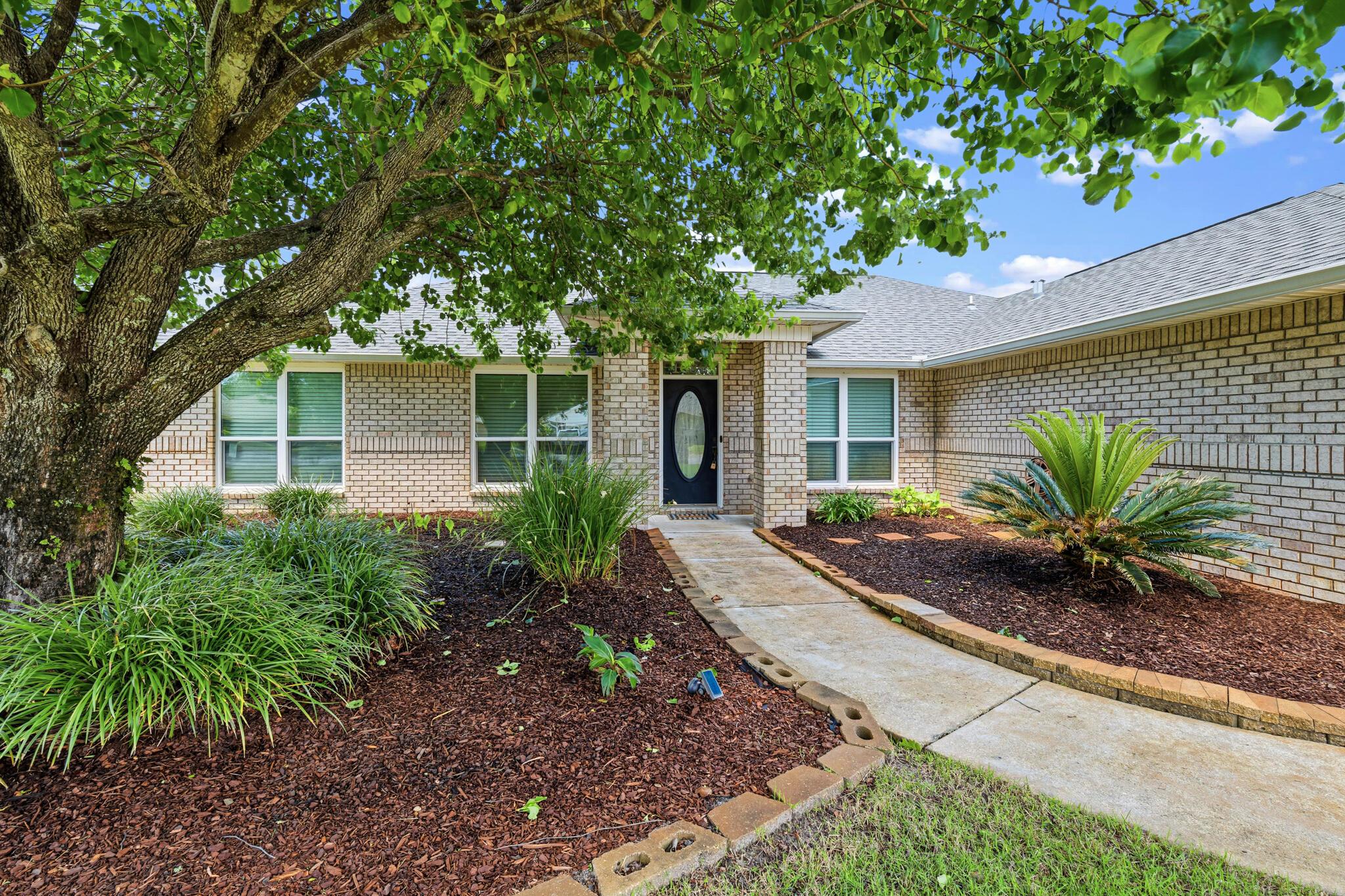 Image 2: 1682BeachsideDr-41