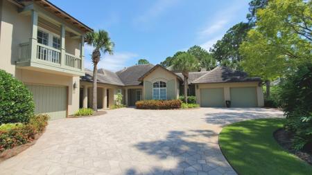 3520 Burnt Pine Lane