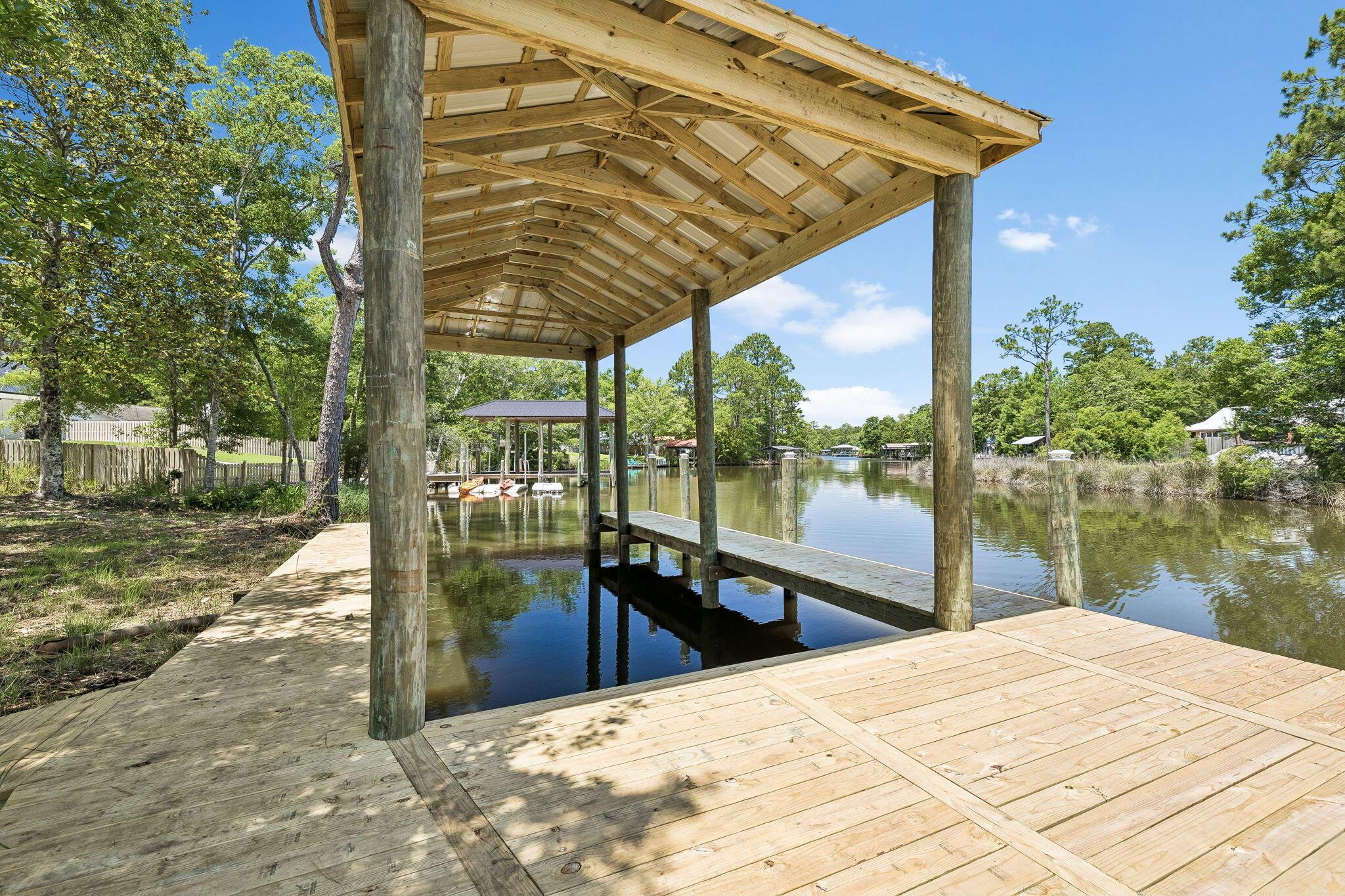 Image 2: Array_92WatersideLn-34