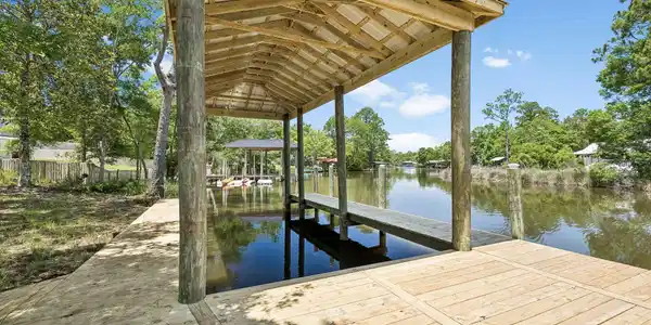 Image 2: Array_92WatersideLn-34