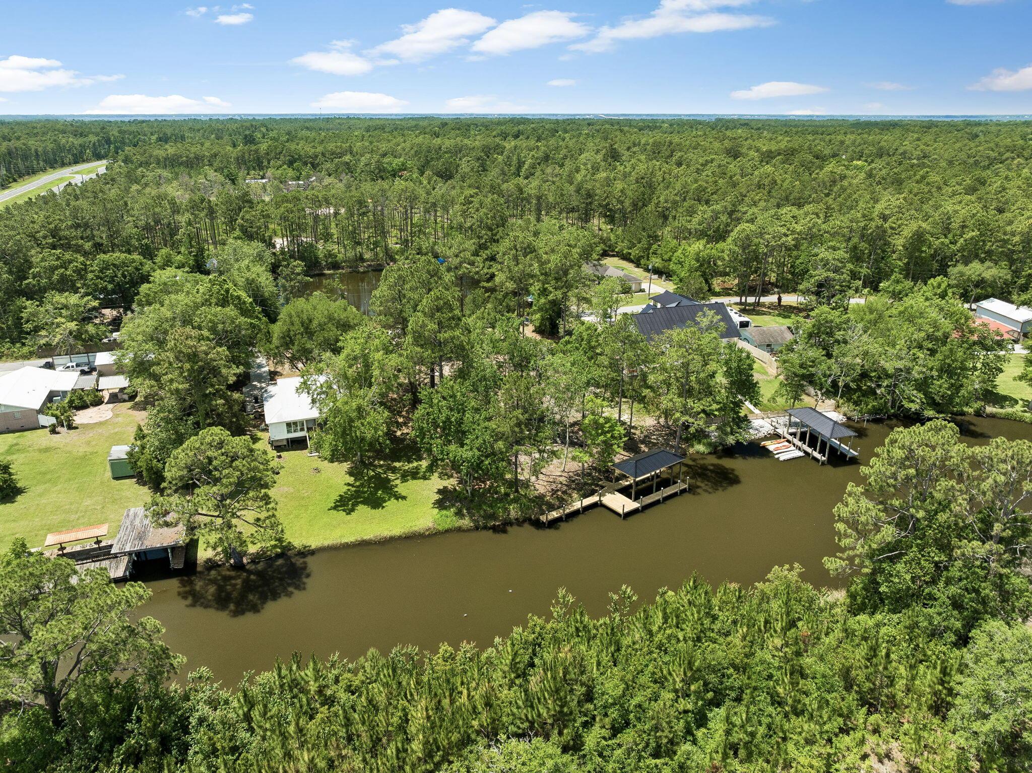 Image 4: Array_92WatersideLn-9