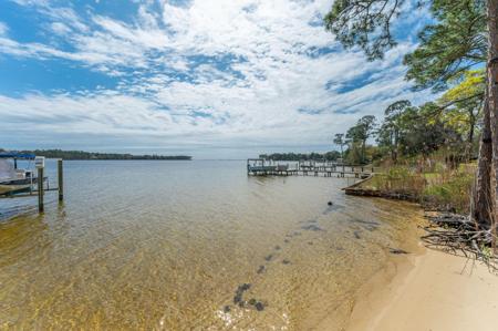 230 S Bayshore Drive
