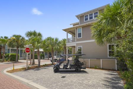 100 E Lifeguard Loop