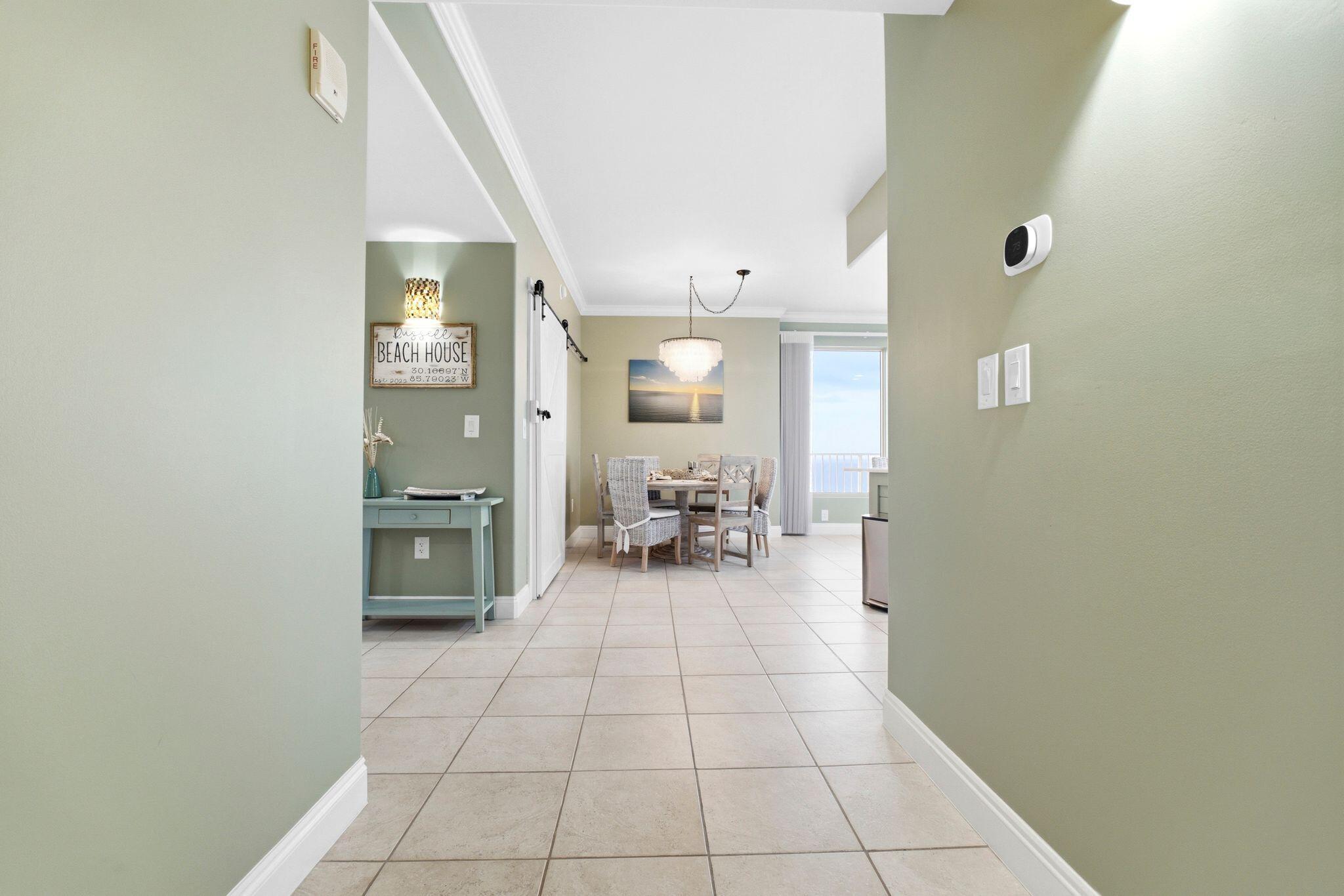 Image 3: 001