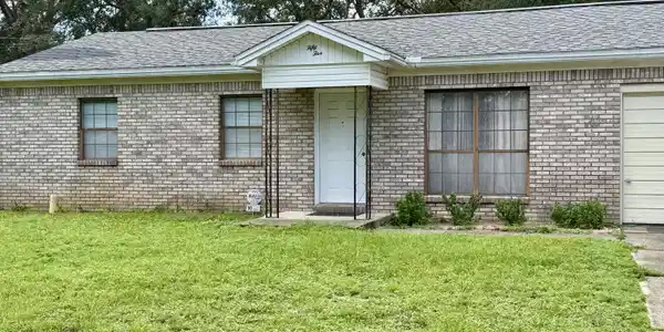 55 Port Dixie Boulevard