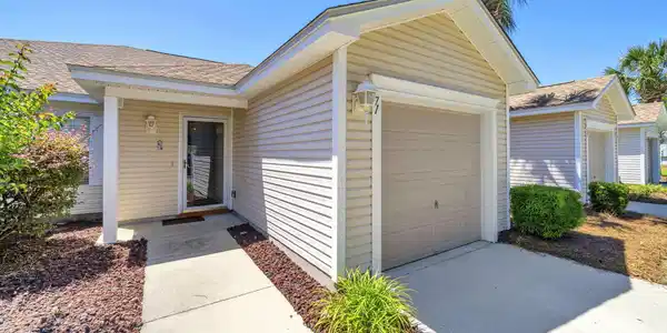 Image 2: 4-web-or-mls-DSC07857