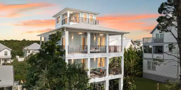 51 N Grande Pointe Drive