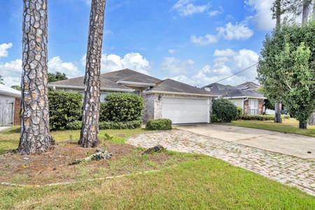 241 Long Lake Drive