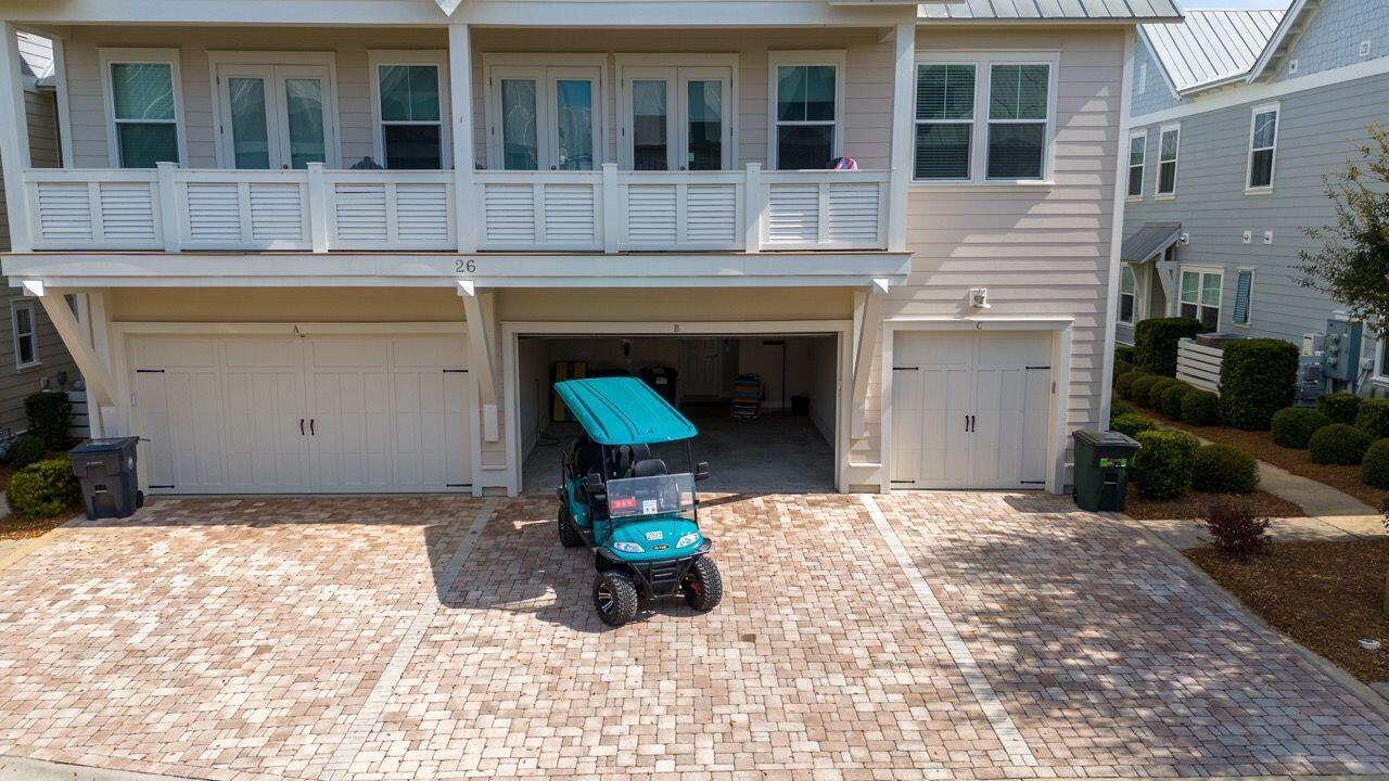 Image 4: 19-web-or-mls-DJI_20250327103432_0019_D-