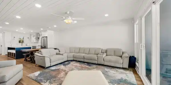 Image 2: 17-web-or-mls-PANHANDLE - 17207 FRONT BE