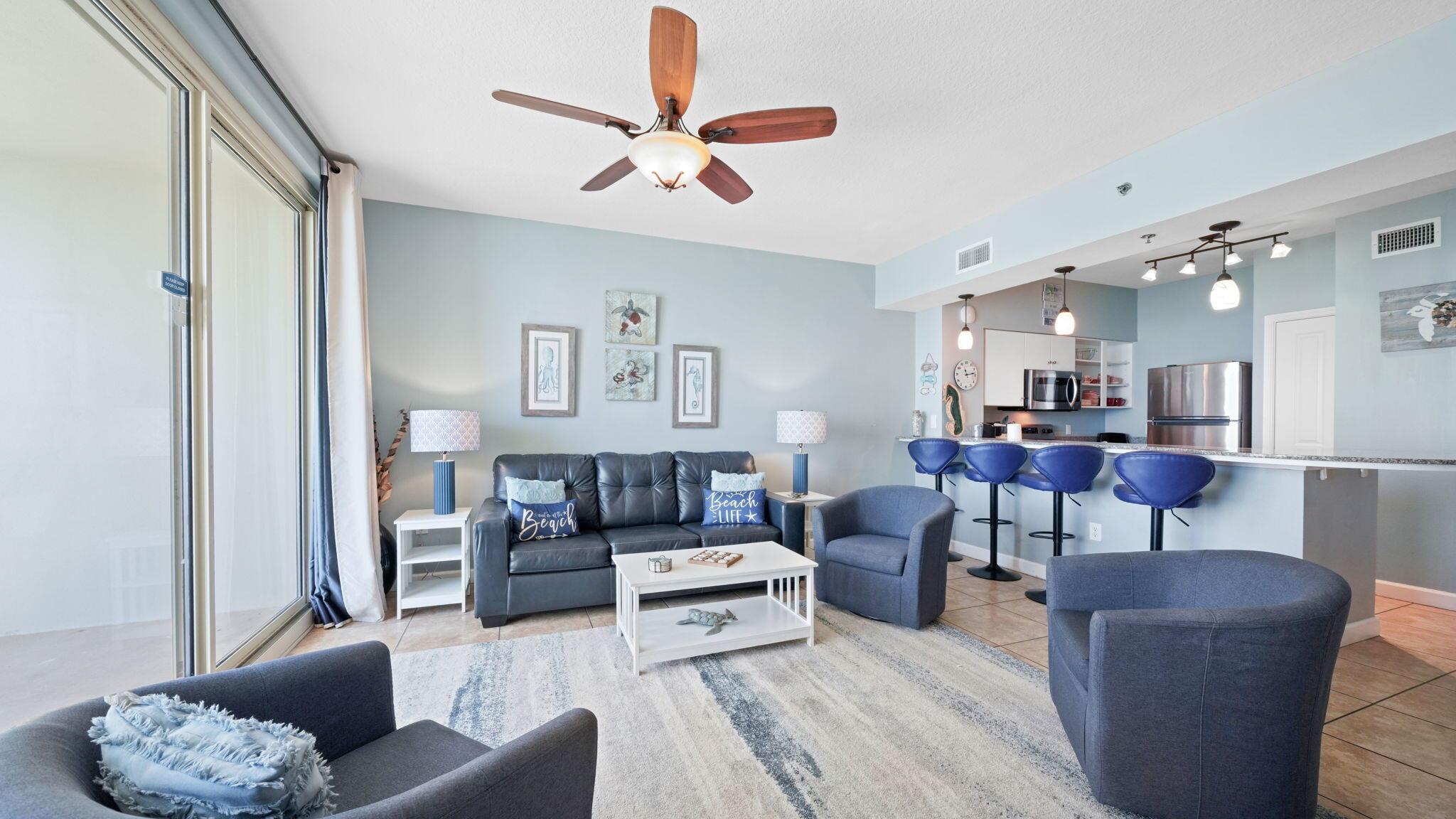 Image 2: Living Room