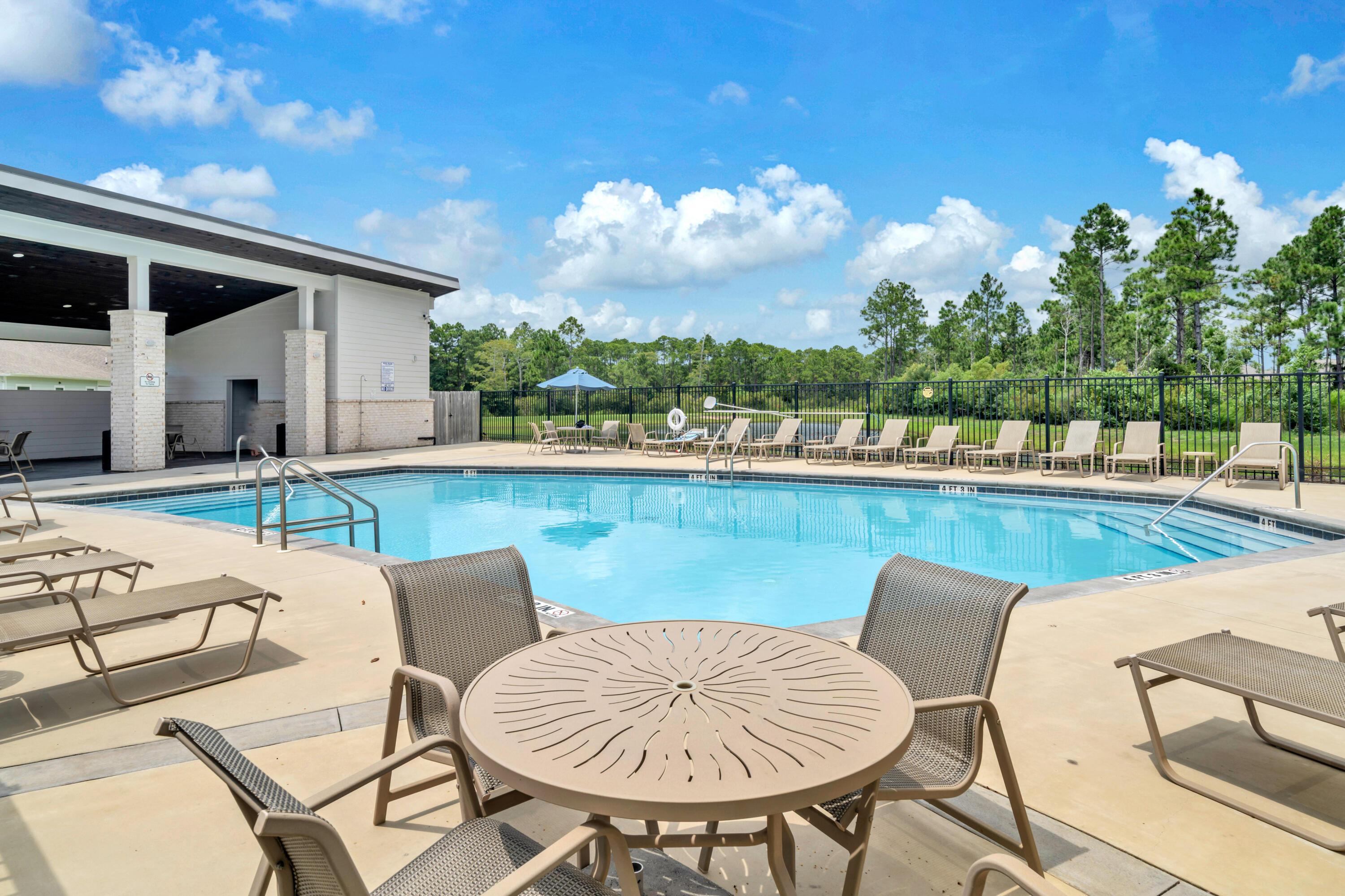 Image 3: Community Pool