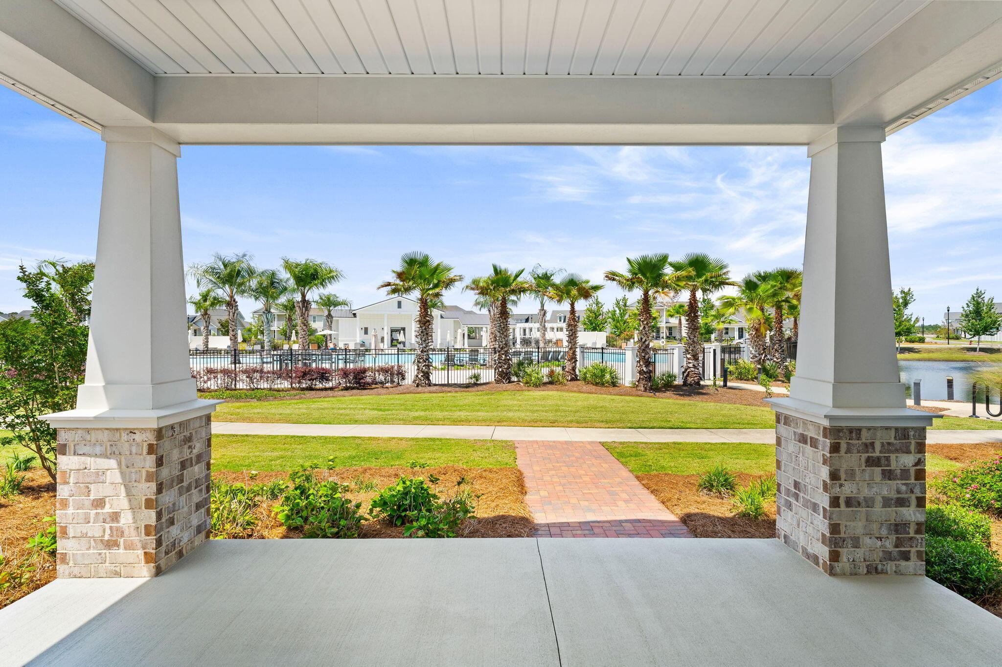 Image 4: 3-2005 Kingfisher Ct lot 319 - 255