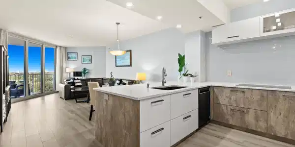 Image 2: Kitchen Living 2712