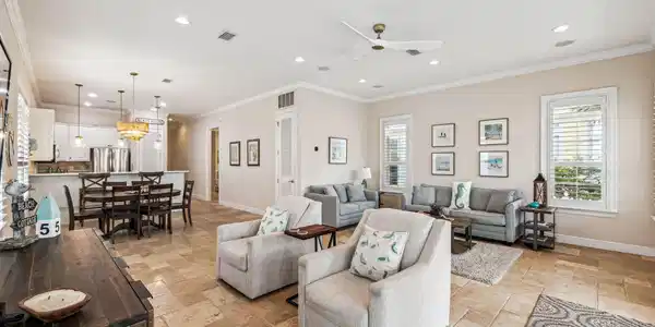 Image 3: 39DuneRosemaryCt-23
