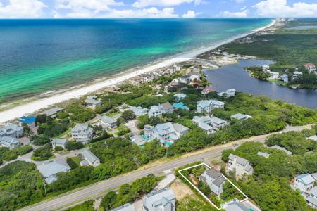 6272 W County Highway 30A